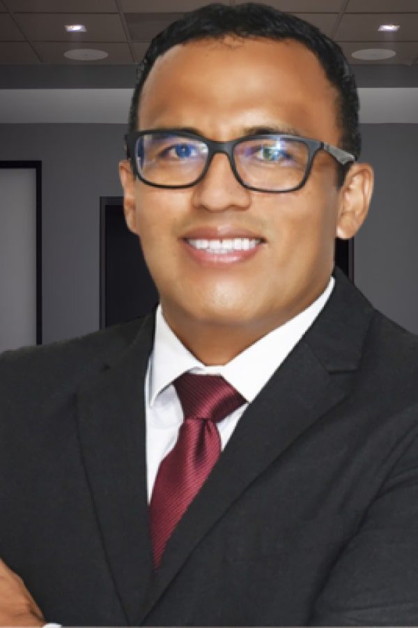 Ing. Howard Hans Flores